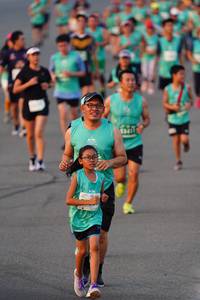 BIB: 3411, 
                            <button type="button" onclick="openModal(10510712)" class="btn btn-primary btn-sm float-right btn-popup" data-toggle="modal" data-target=".modal-high-quality">
                        <i class="fas fa-shopping-cart"></i> Add to Cart
                    </button>
                                            <button type="button" onclick="isThisMe(10510712, true)" class="btn btn-success btn-sm float-right btn-popup btn-isme hidden" data-toggle="tooltip" data-placement="bottom" title="นี่คือรูปของคุณใช่ไหม คลิกที่นี่เพื่อเอาเข้าอัลบั้ม">
                        <i class="fas fa-plus"></i> Add to album
                    </button>
                    <button type="button" onclick="isThisMe(10510712, false)" class="btn btn-warning btn-sm float-right btn-popup btn-isnotme hidden">
                        <i class="fas fa-ban"></i> Remove from album
                    </button>